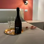 Dimora T'ama Bed and Breakfast 3*