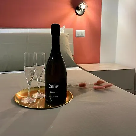 Dimora T'ama Bed & Breakfast 3*